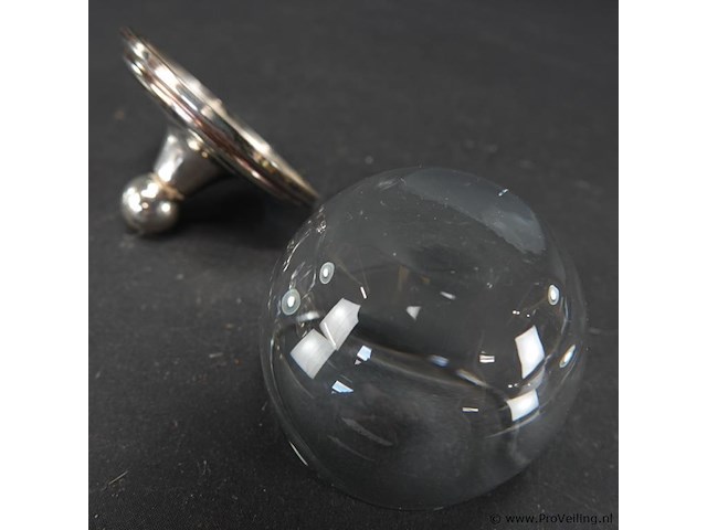 Paar potjes met verzilverde deksel - afbeelding 5 van  5