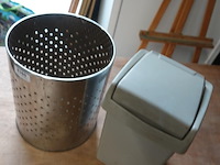 Paar prullenbakken - afbeelding 5 van  5