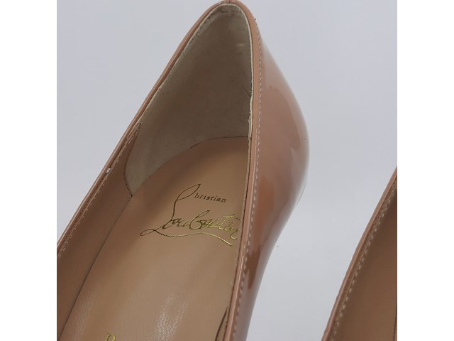 Paar pumps, maat 36, louboutin - afbeelding 5 van  10