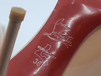 Paar pumps, maat 36, louboutin - afbeelding 10 van  10