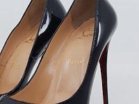 Paar pumps, maat 39, louboutin - afbeelding 3 van  9