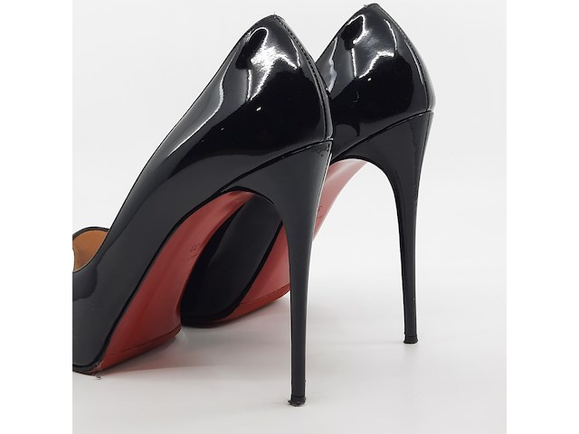 Paar pumps, maat 39, louboutin - afbeelding 6 van  9