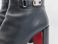 Paar pumps, maat 39, louboutin - afbeelding 3 van  13