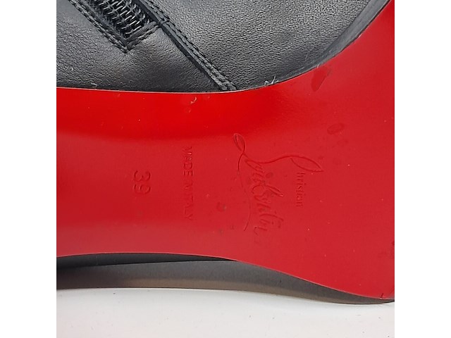 Paar pumps, maat 39, louboutin - afbeelding 10 van  13