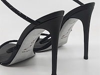 Paar pumps, maat 40, rene caovilla, black satin jet strass - afbeelding 8 van  11