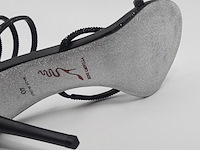 Paar pumps, maat 40, rene caovilla, black satin jet strass - afbeelding 11 van  11