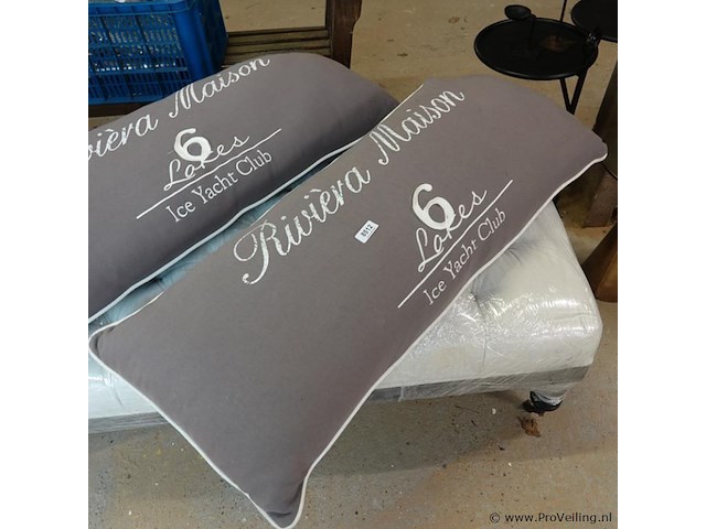 Paar rivièra maison uit de 'lakes ice yacht club' collectie kussens - afbeelding 3 van  5