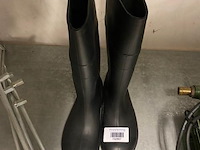 Paar rubberen laarzen maat 40 - afbeelding 1 van  1