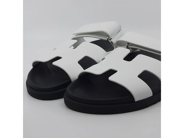 Paar sandalen, hermès, r011222100z 385 2411 - afbeelding 5 van  12