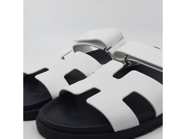 Paar sandalen, hermès, r011222100z 385 2411 - afbeelding 6 van  12