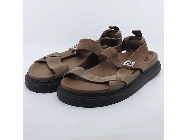 Paar sandalen, maat 10, fendi - afbeelding 1 van  11