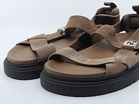 Paar sandalen, maat 10, fendi - afbeelding 4 van  11