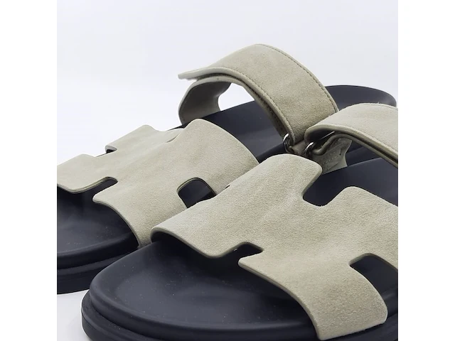 Paar sandalen - afbeelding 5 van  11