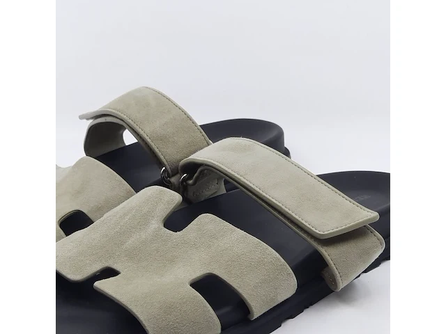 Paar sandalen - afbeelding 6 van  11