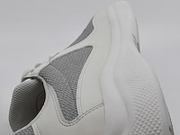 Paar schoenen, maat 10, prada - afbeelding 2 van  12