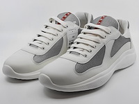 Paar schoenen, maat 10, prada