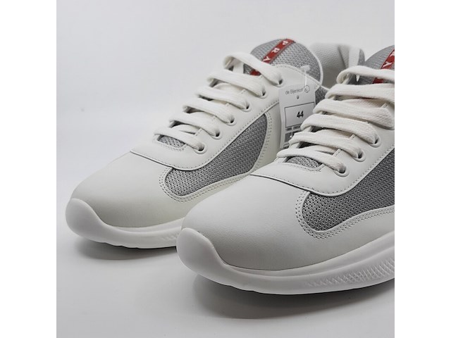 Paar schoenen, maat 10, prada - afbeelding 5 van  12