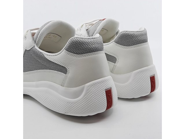 Paar schoenen, maat 10, prada - afbeelding 10 van  12