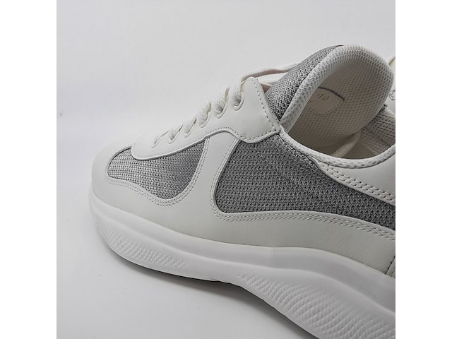 Paar schoenen, maat 10, prada - afbeelding 11 van  12