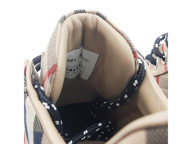 Paar schoenen, maat 36 1/2, burberry - afbeelding 10 van  11