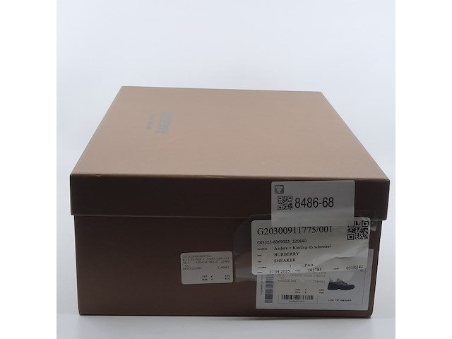 Paar schoenen, maat 36 1/2, burberry - afbeelding 3 van  11