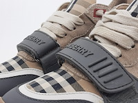 Paar schoenen, maat 36, burberry - afbeelding 8 van  12