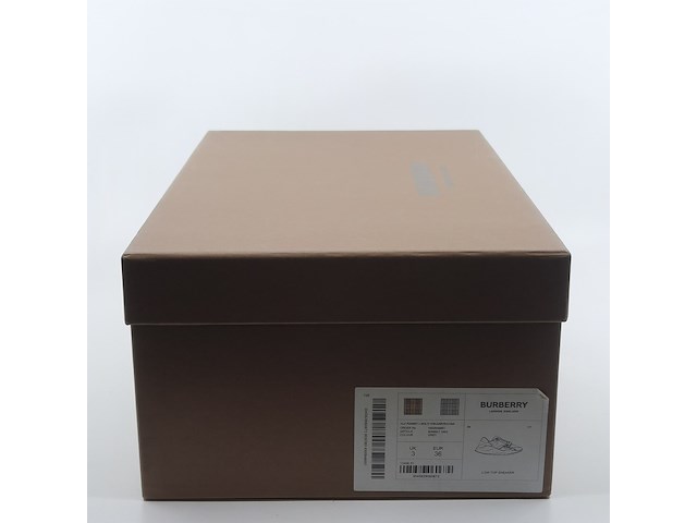 Paar schoenen, maat 36, burberry - afbeelding 4 van  12