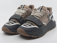 Paar schoenen, maat 36, burberry