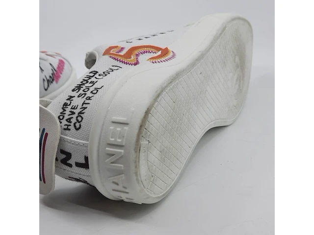Paar schoenen, maat 37, chanel x pharrell, l c34877 - afbeelding 2 van  10