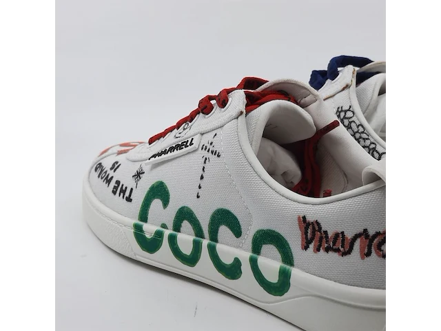 Paar schoenen, maat 37, chanel x pharrell, l c34877 - afbeelding 8 van  10