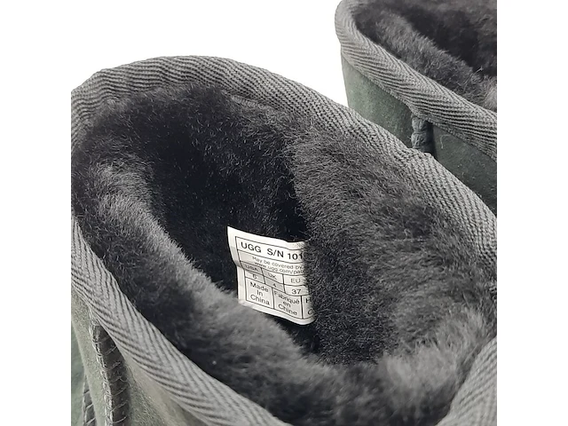 Paar schoenen, maat 37, ugg, 1016222 - afbeelding 7 van  8