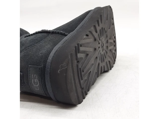 Paar schoenen, maat 37, ugg, 1116109 - afbeelding 9 van  9