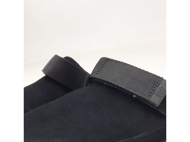 Paar schoenen, maat 37, ugg, 1138252 - afbeelding 4 van  9