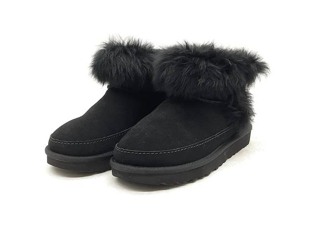 Paar schoenen, maat 37, ugg, 1173832 - afbeelding 1 van  7