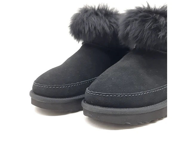 Paar schoenen, maat 37, ugg, 1173832 - afbeelding 2 van  7