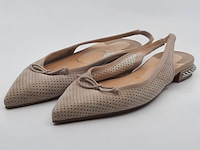 Paar schoenen, maat 38, christian louboutin - afbeelding 1 van  14