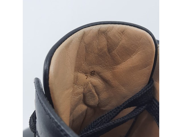 Paar schoenen, maat 38, louboutin - afbeelding 10 van  11