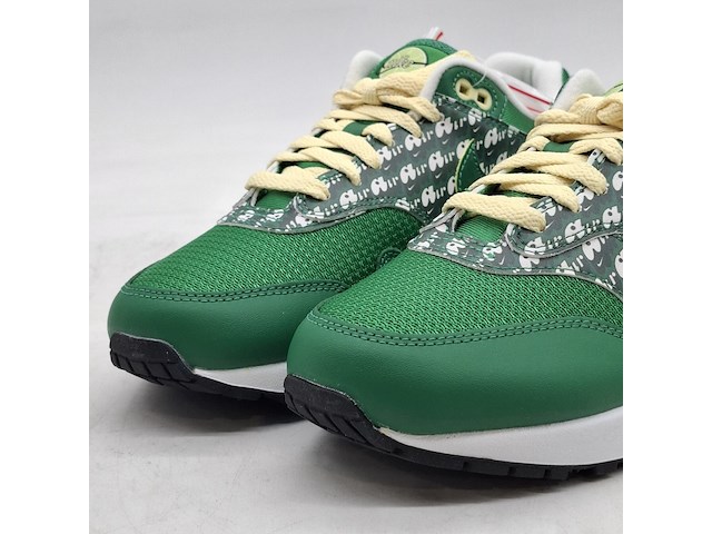 Paar schoenen, maat 40 1/2, nike, air max cj0609-300 - afbeelding 2 van  11