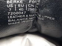 Paar schoenen, maat 40, calvin klein - afbeelding 8 van  9