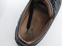 Paar schoenen, maat 40, louboutin - afbeelding 8 van  17