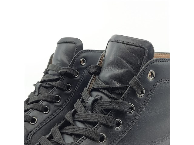 Paar schoenen, maat 40, louboutin - afbeelding 12 van  17
