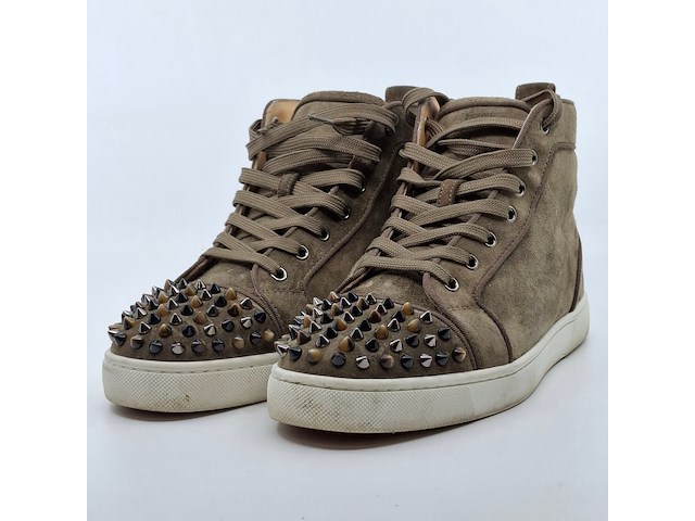 Paar schoenen, maat 40, louboutin - afbeelding 1 van  11