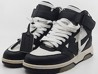 Paar schoenen, maat 40, off-white - afbeelding 1 van  13
