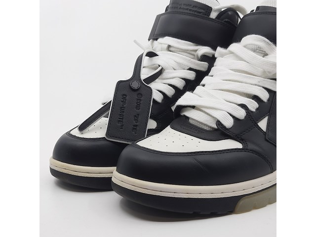 Paar schoenen, maat 40, off-white - afbeelding 6 van  13