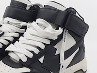 Paar schoenen, maat 40, off-white - afbeelding 7 van  13