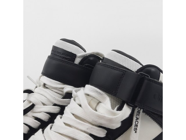 Paar schoenen, maat 40, off-white - afbeelding 8 van  13