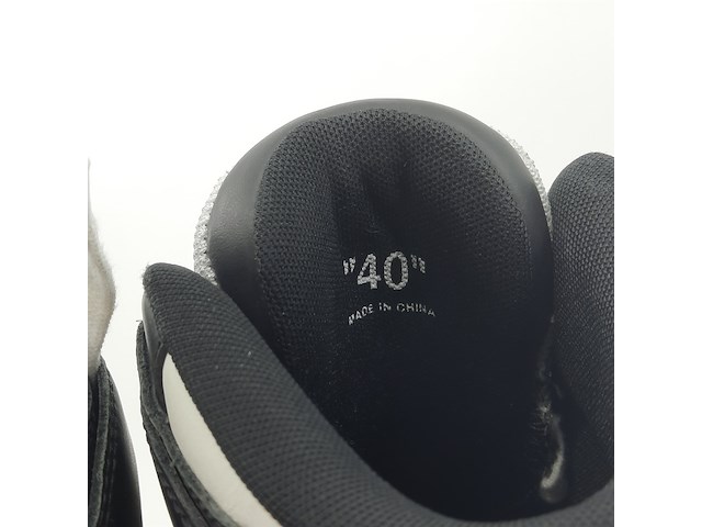 Paar schoenen, maat 40, off-white - afbeelding 13 van  13