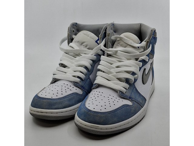 Paar schoenen, maat 40.5, nike air jordan, 555088-402 - afbeelding 1 van  7