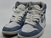 Paar schoenen, maat 40.5, nike air jordan, 555088-402 - afbeelding 1 van  7
