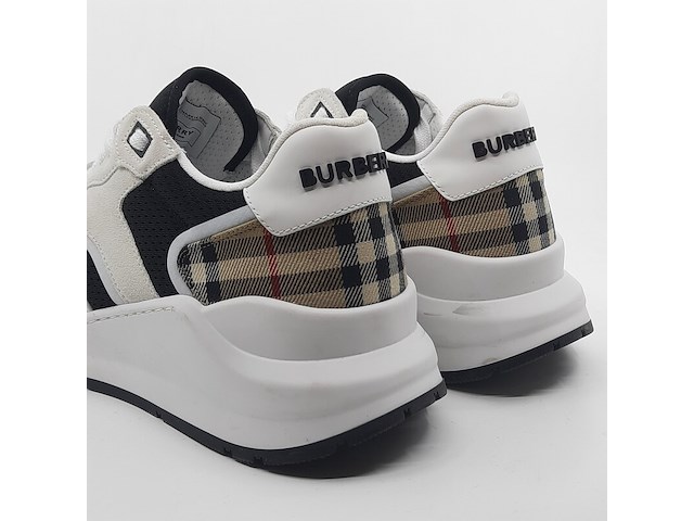 Paar schoenen, maat 41, burberry - afbeelding 10 van  12